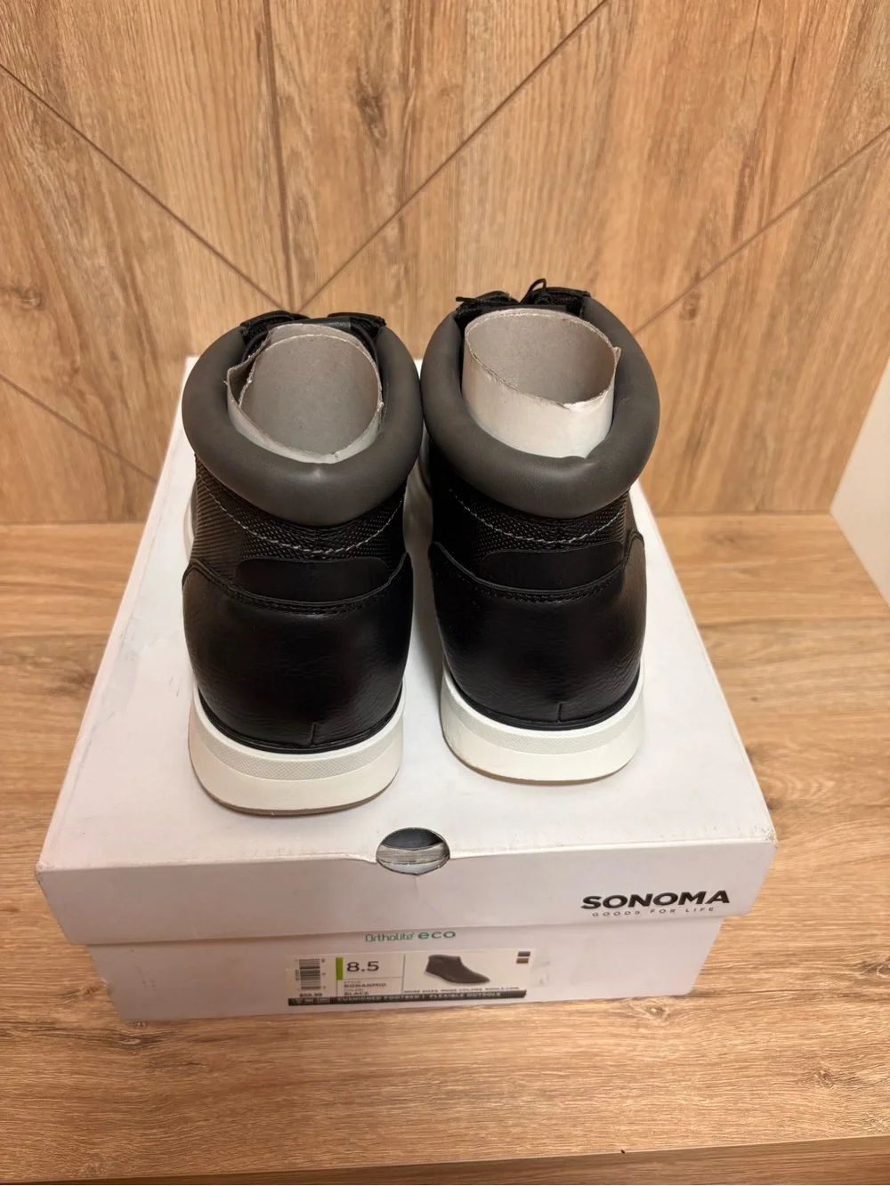 Sonoma Black Men's Chukka Boots with White Sole